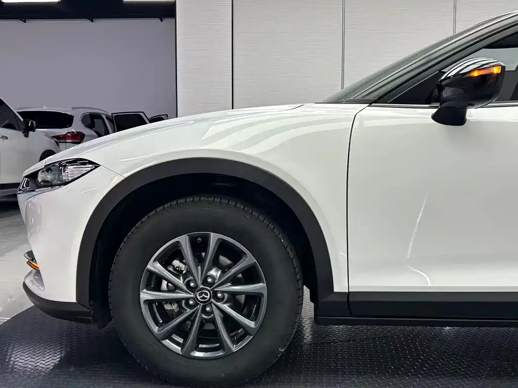 Mazda CX-4 — фото 8