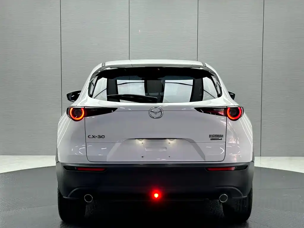 Mazda CX-30 — фото 4