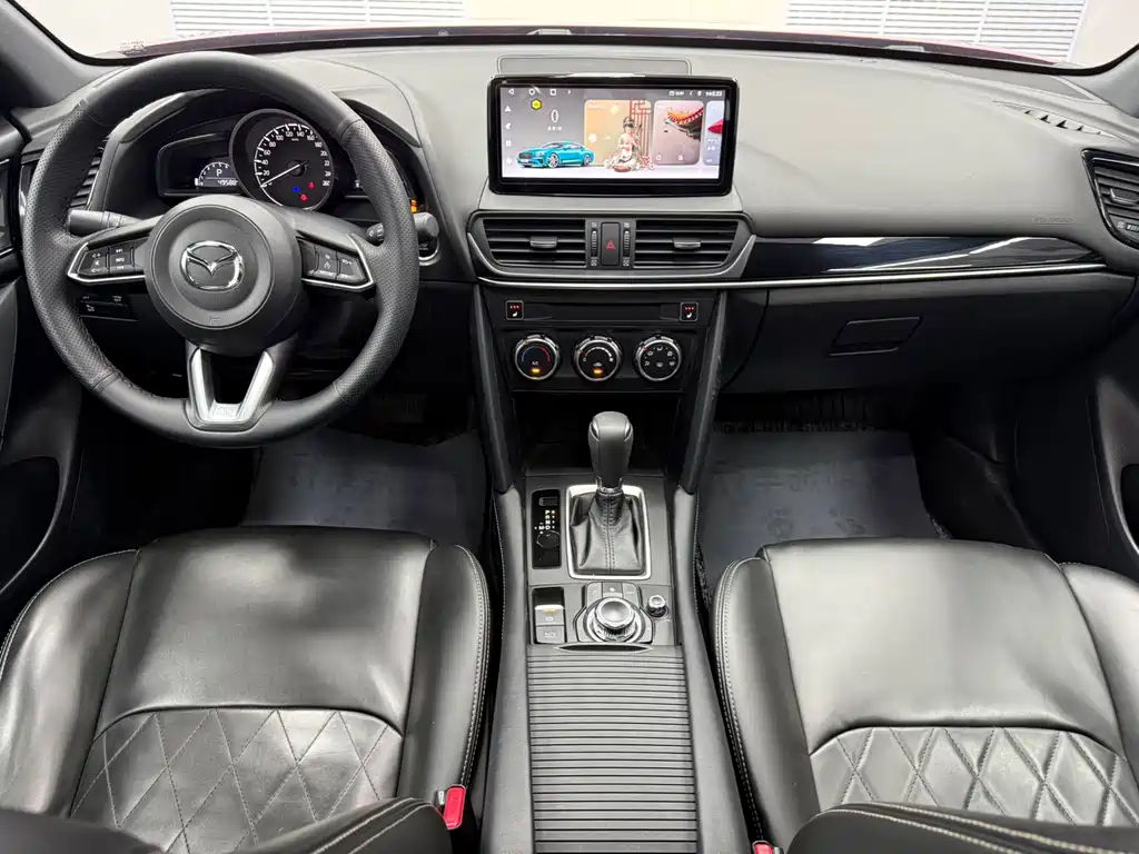 Mazda CX-4 — фото 10