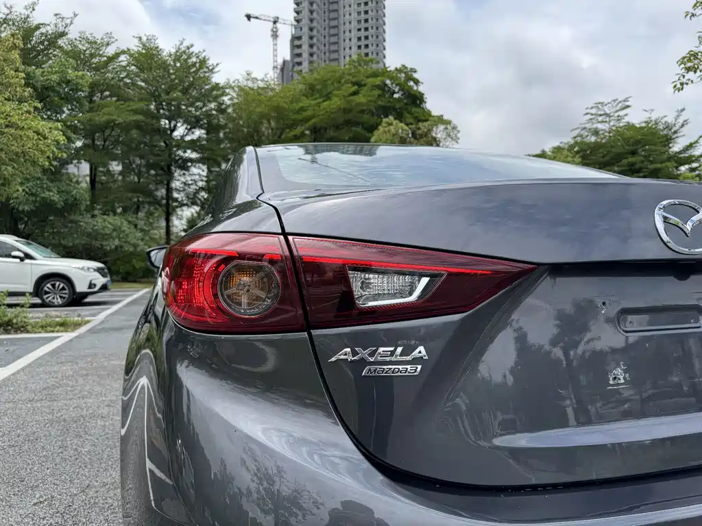 Mazda 3 Axela — фото 16