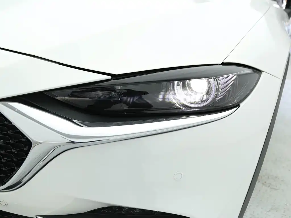 Mazda CX-4 — фото 8