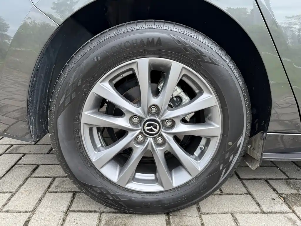 Mazda 3 Axela — фото 22