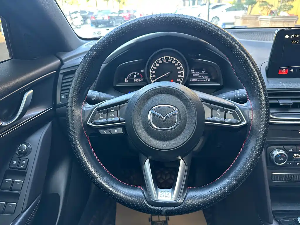 Mazda CX-4 — фото 29