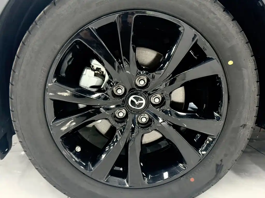 Mazda CX-30 — фото 19