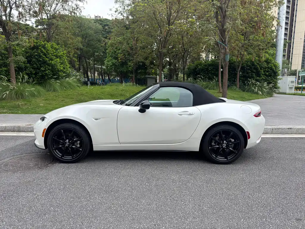 Mazda MX-5 — фото 4