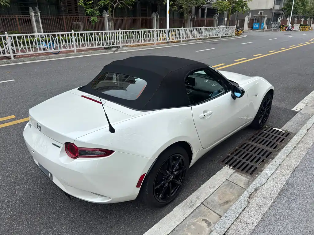 Mazda MX-5 — фото 5