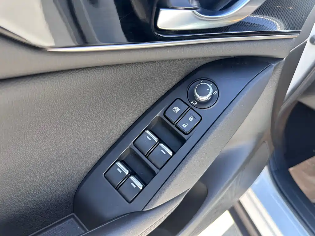 Mazda CX-4 — фото 14