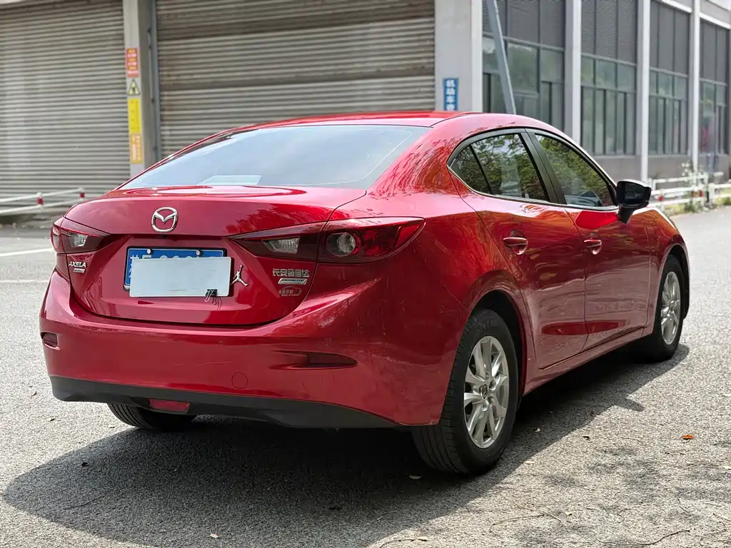 Mazda 3 Axela — фото 3