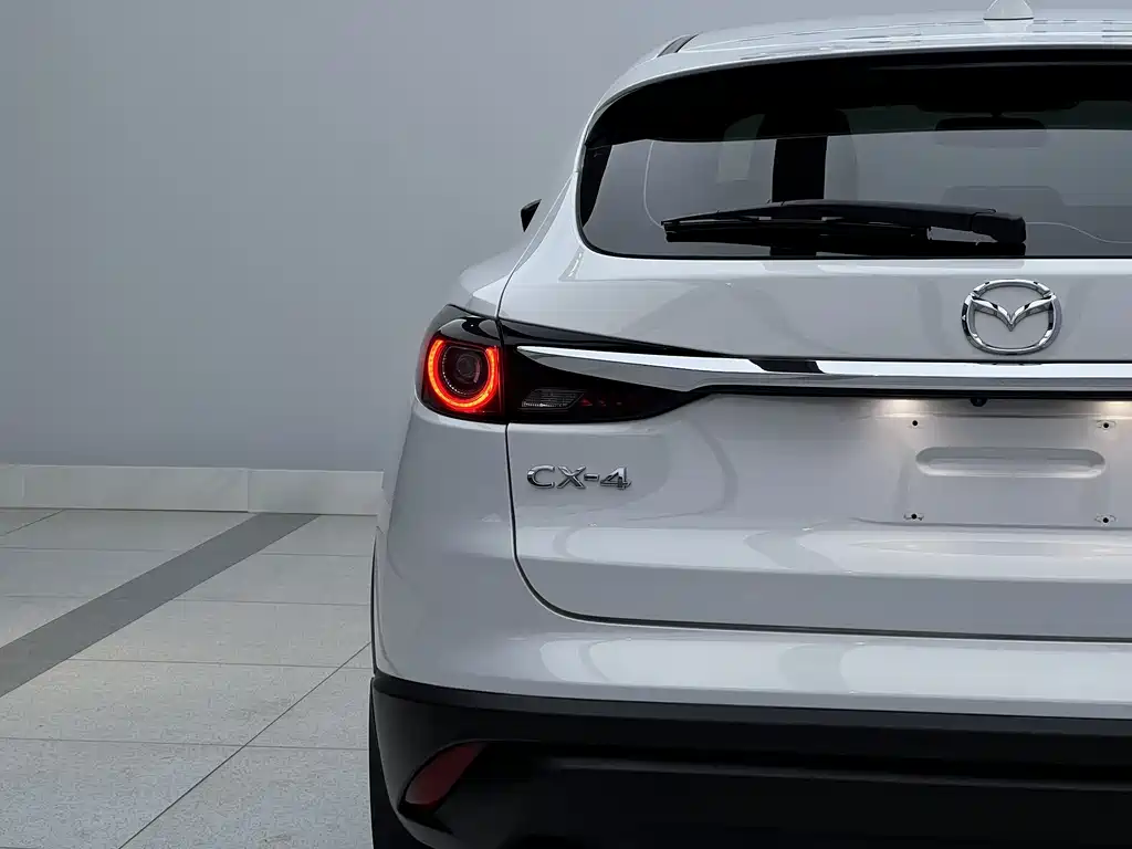 Mazda CX-4 — фото 9