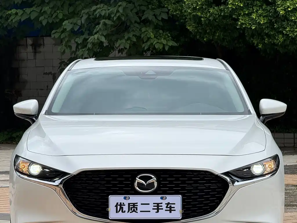 Mazda 3 Axela — фото 2