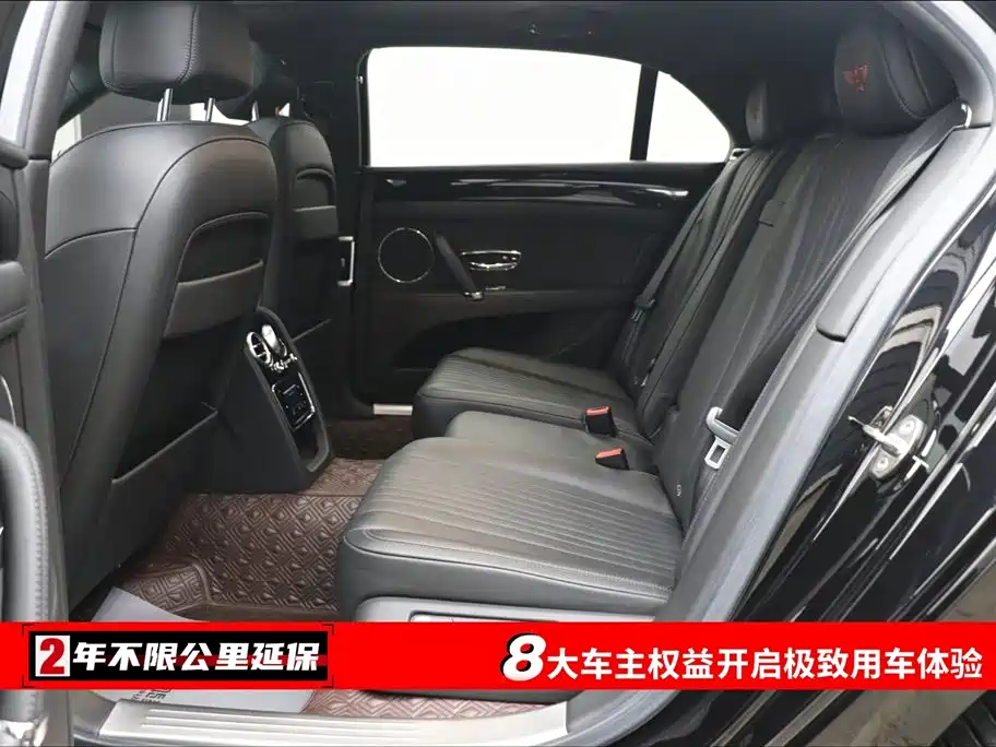 Bentley Flying Spur — фото 6