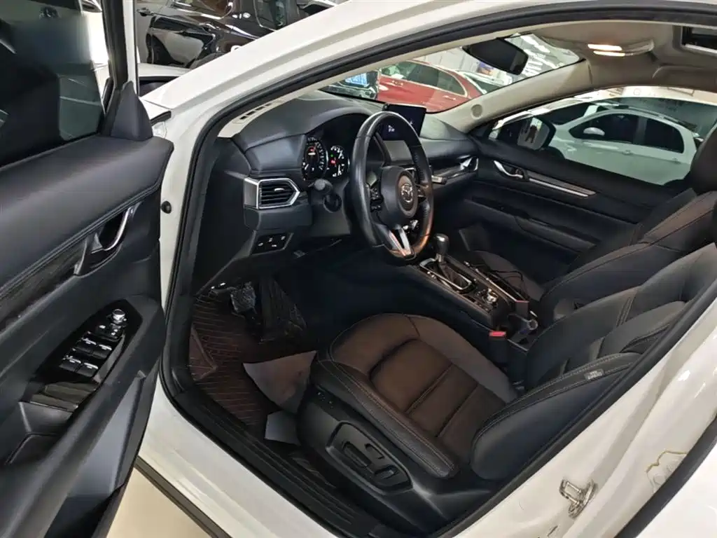 Mazda CX-5 — фото 15