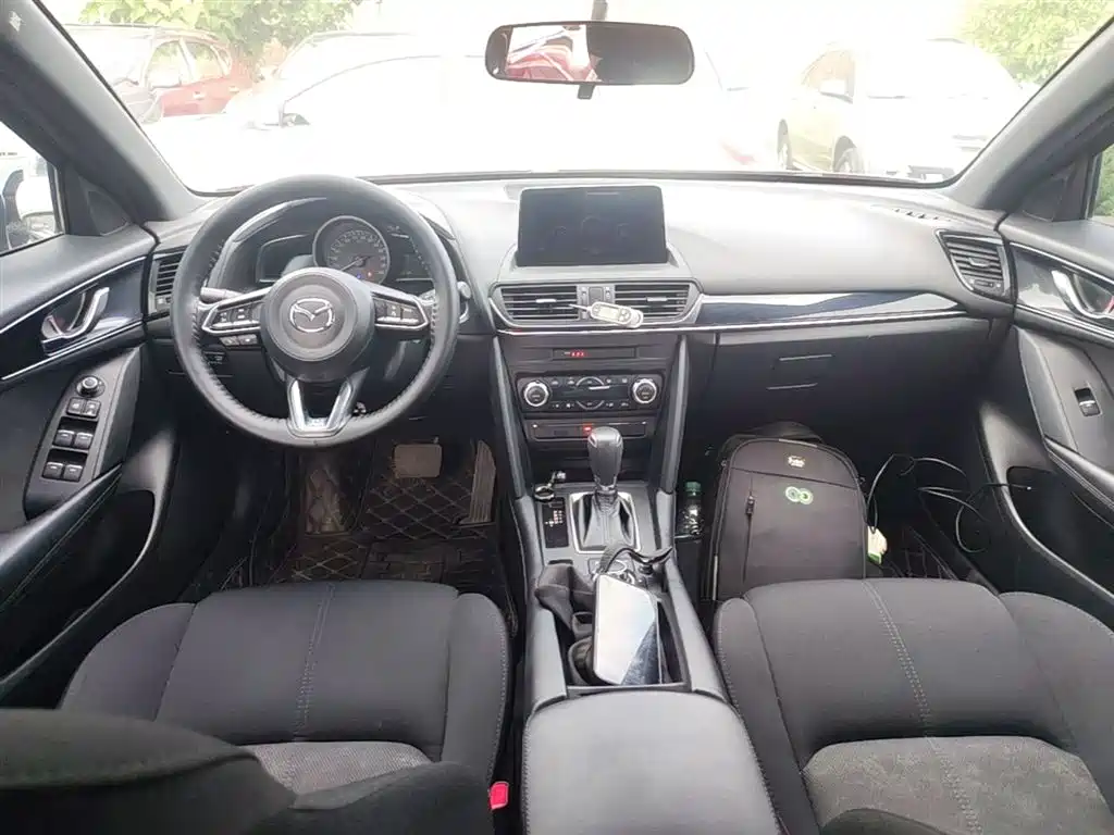 Mazda CX-4 — фото 10