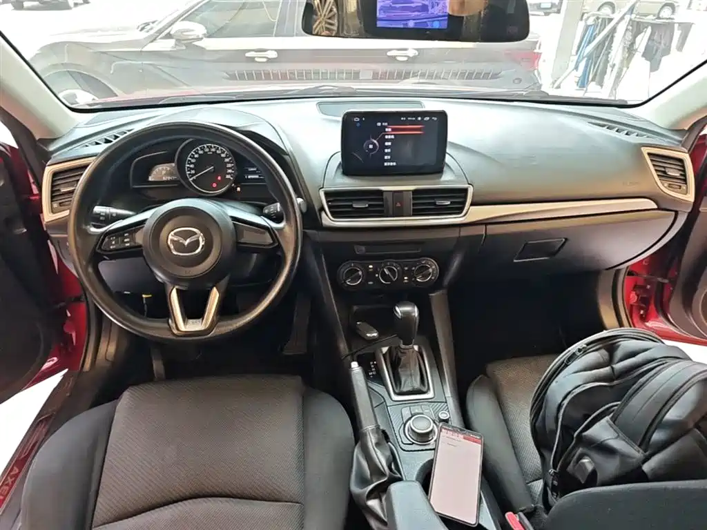 Mazda 3 Axela — фото 10