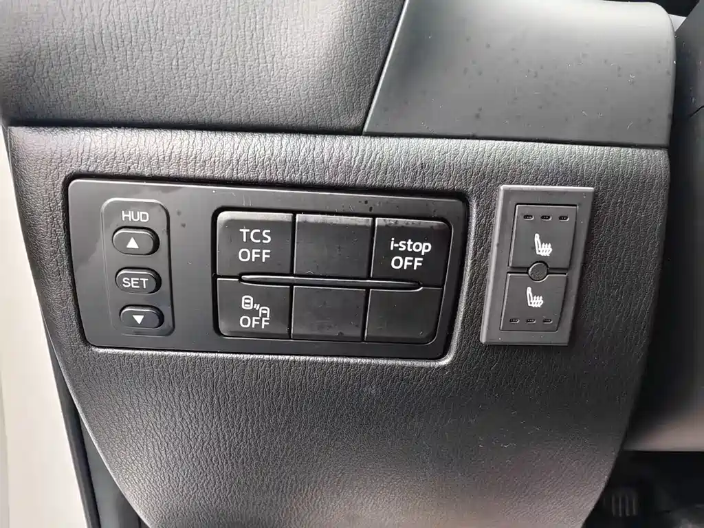 Mazda CX-4 — фото 16