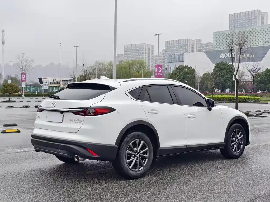Mazda CX-4 — фото 4