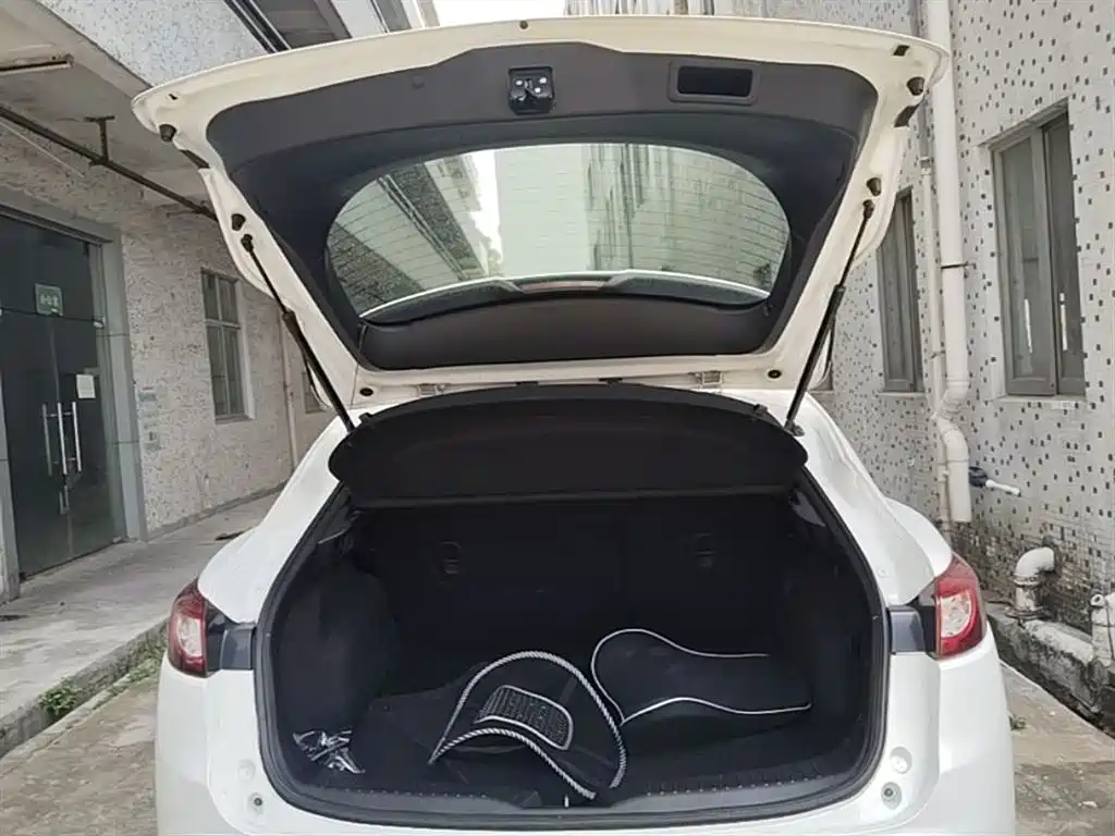 Mazda CX-4 — фото 19
