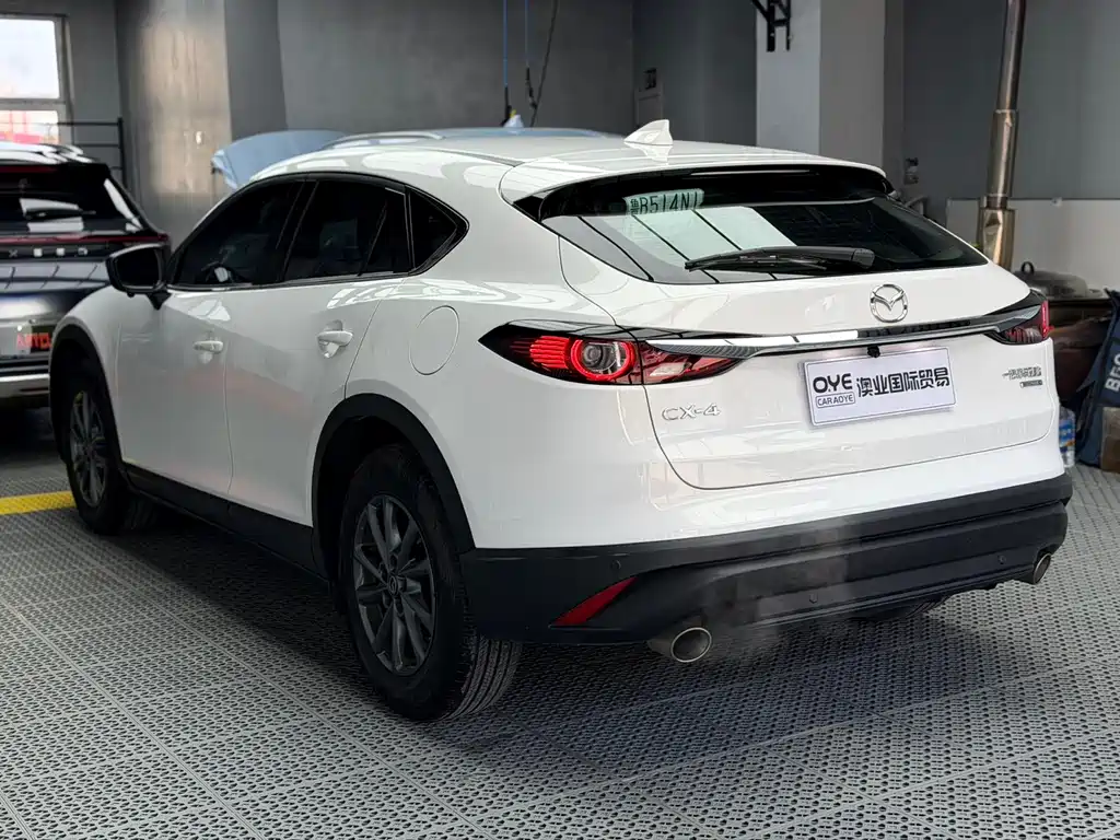 Mazda CX-4 — фото 4