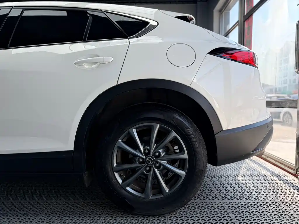 Mazda CX-4 — фото 9