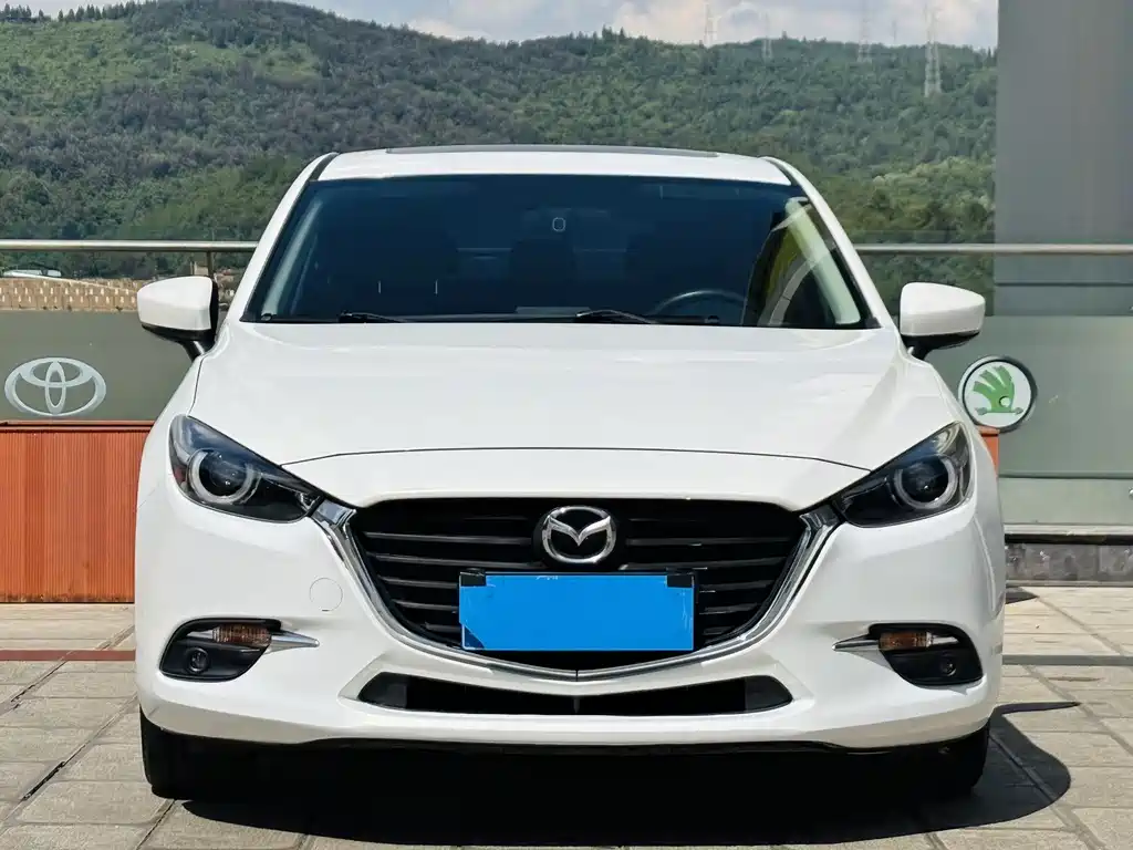 Mazda 3 Axela — фото 2