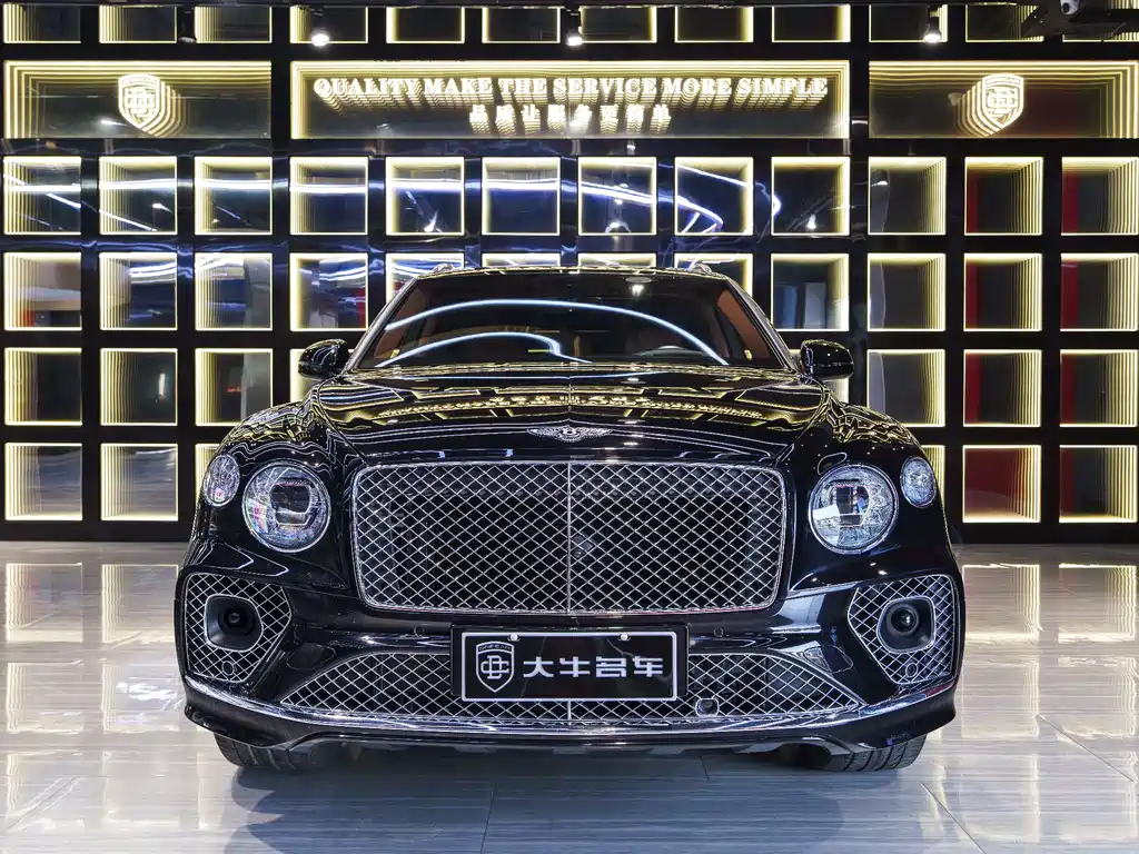 Bentley Bentayga — фото 2
