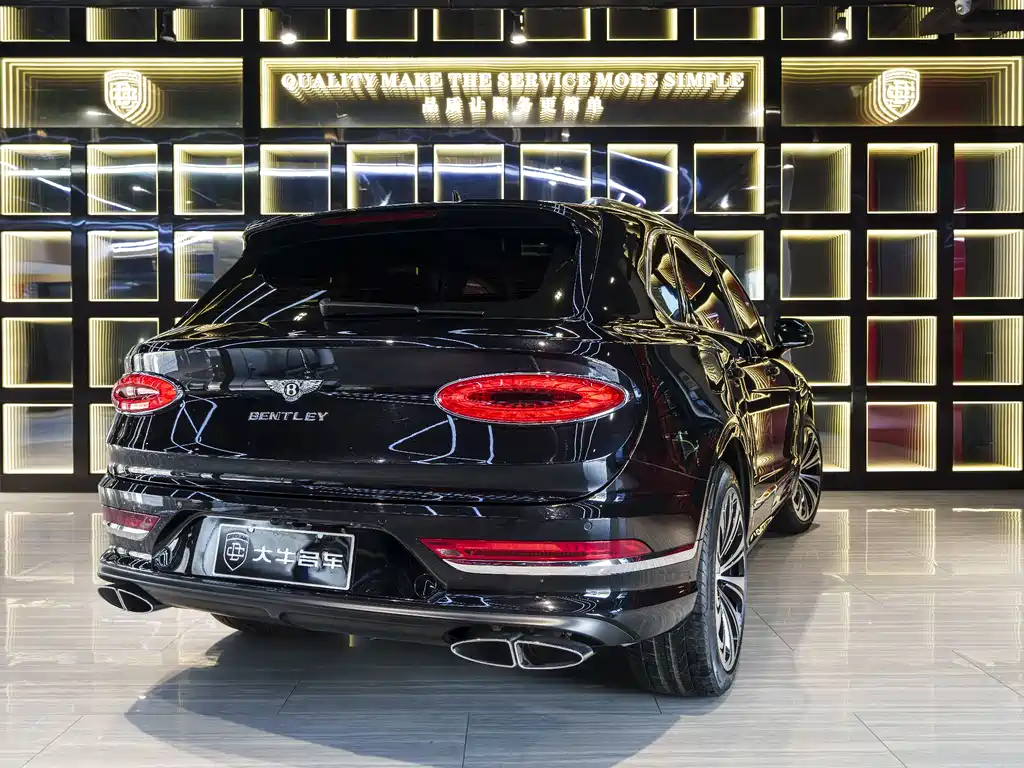 Bentley Bentayga — фото 6
