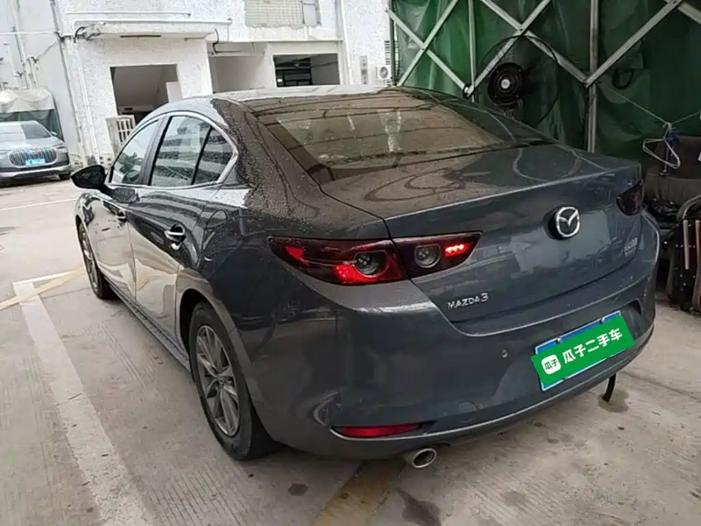 Mazda 3 Axela — фото 23