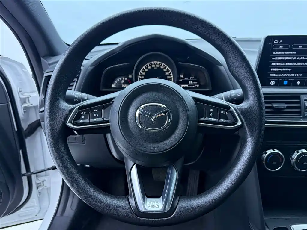 Mazda CX-4 — фото 19