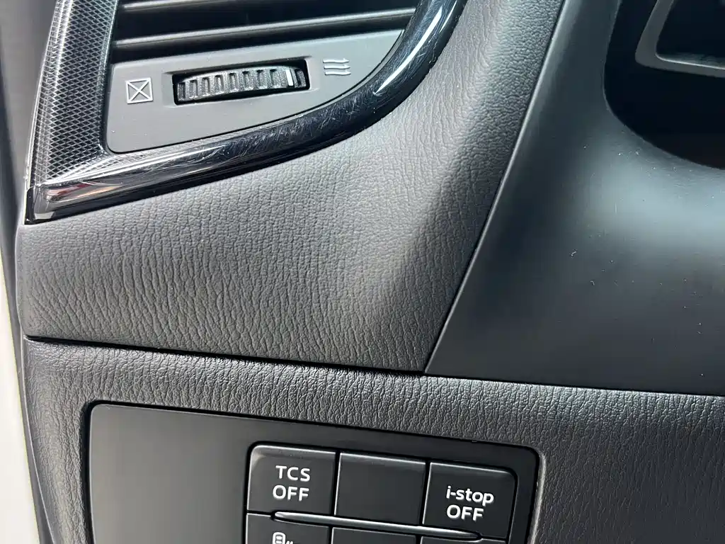 Mazda CX-4 — фото 10
