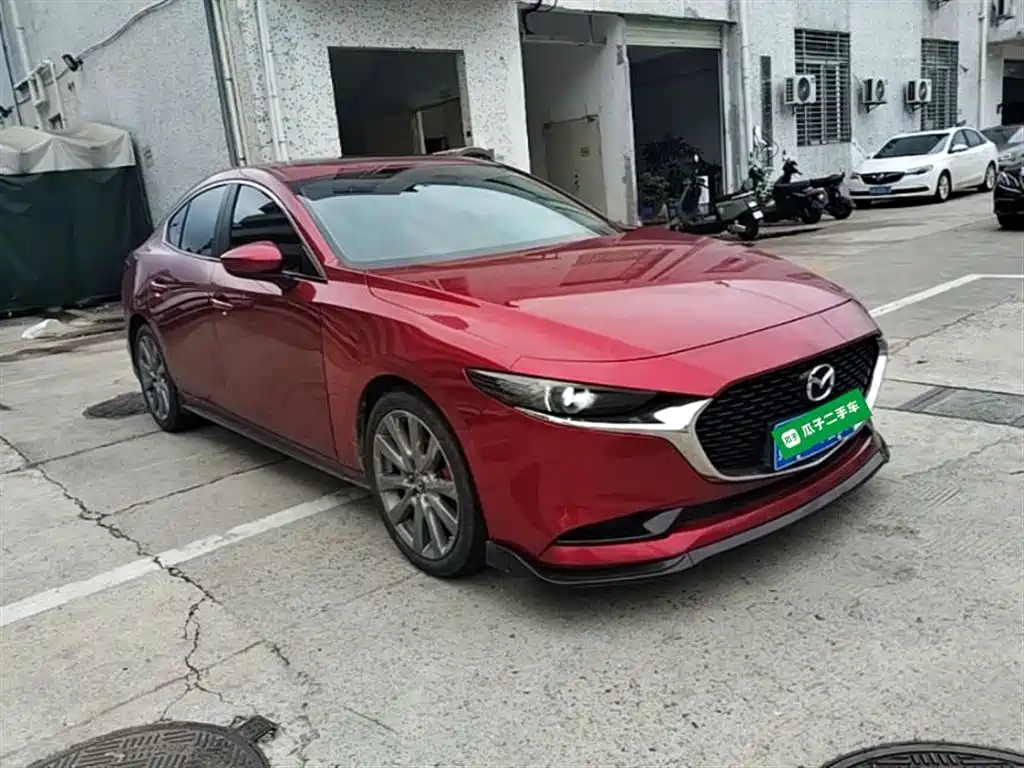 Mazda 3 Axela — фото 4