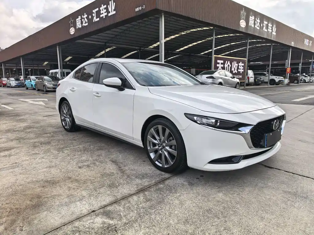 Mazda 3 Axela — фото 3