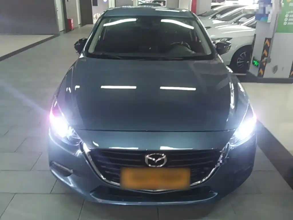 Mazda 3 Axela — фото 3