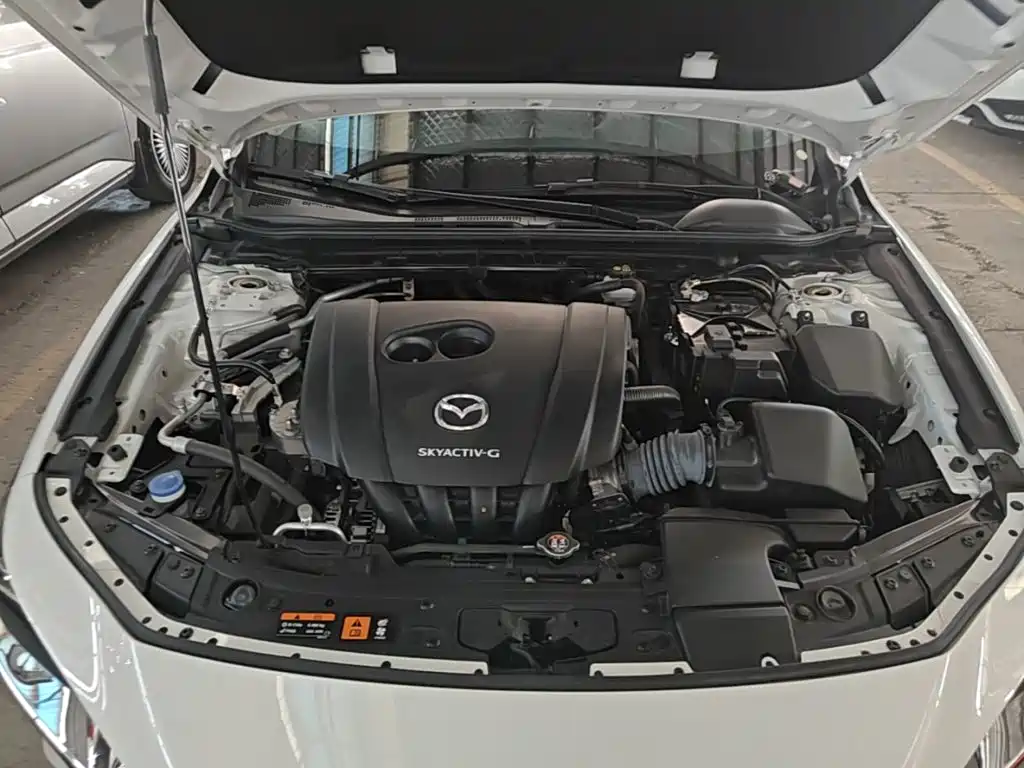 Mazda 3 Axela — фото 20