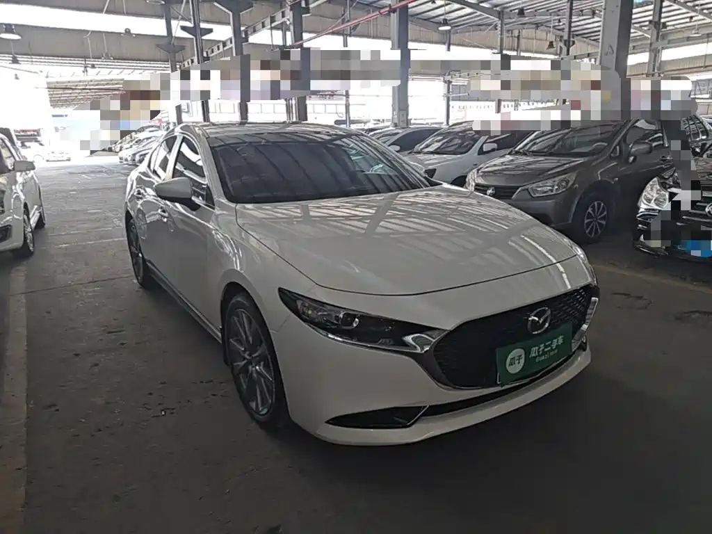 Mazda 3 Axela — фото 4