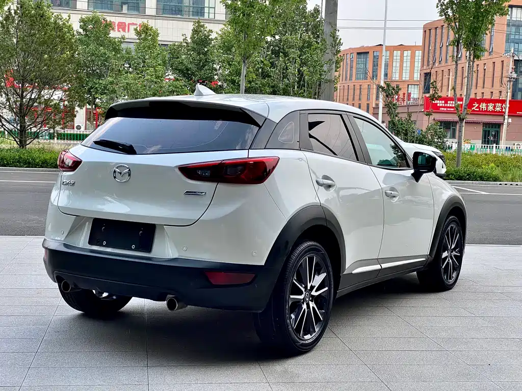 Mazda CX-3 — фото 9