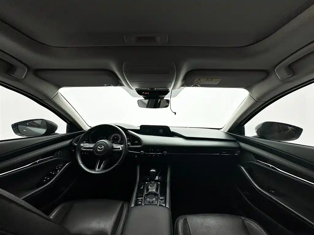 Mazda 3 Axela — фото 16