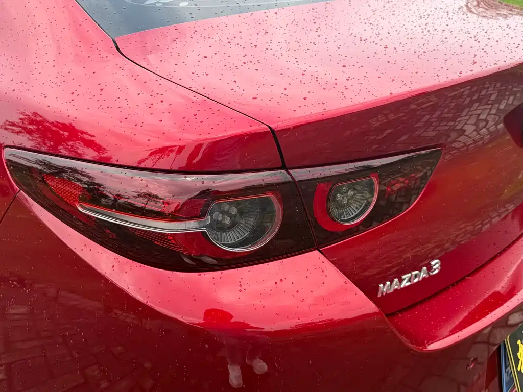 Mazda 3 Axela — фото 23