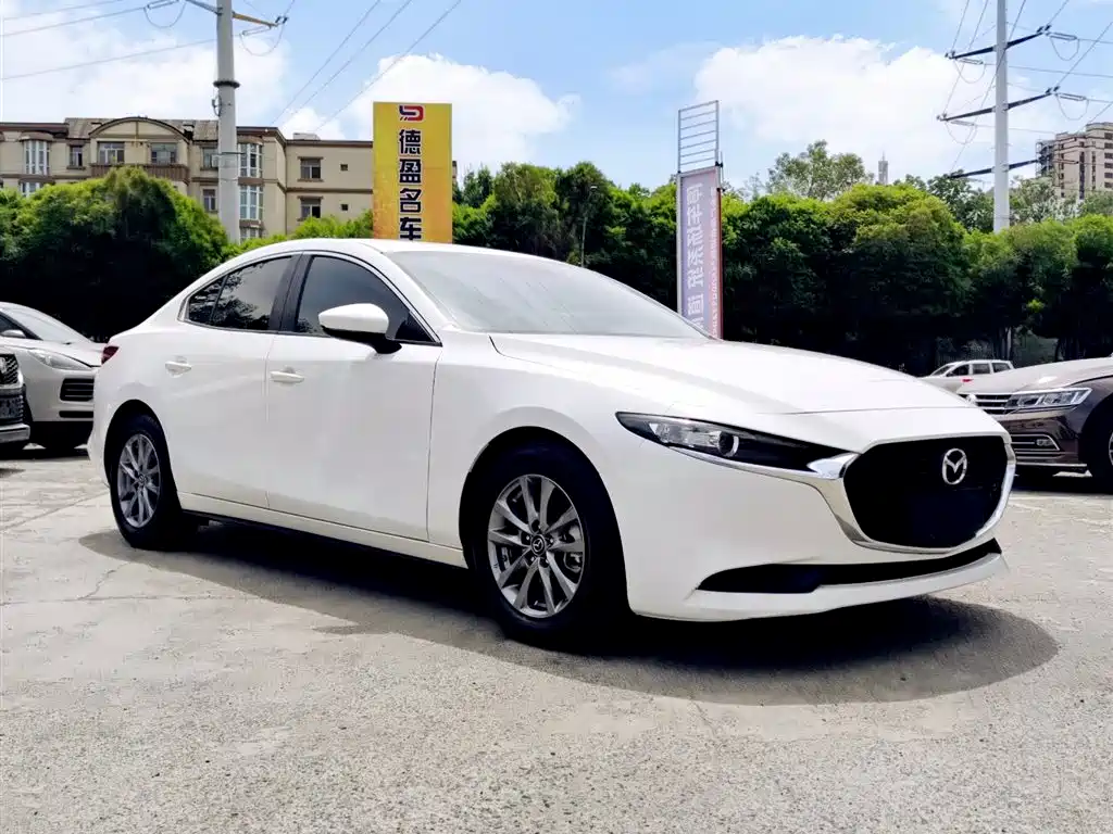Mazda 3 Axela — фото 3