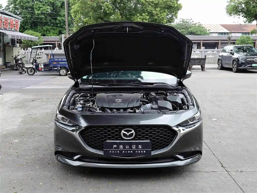 Mazda 3 Axela — фото 14