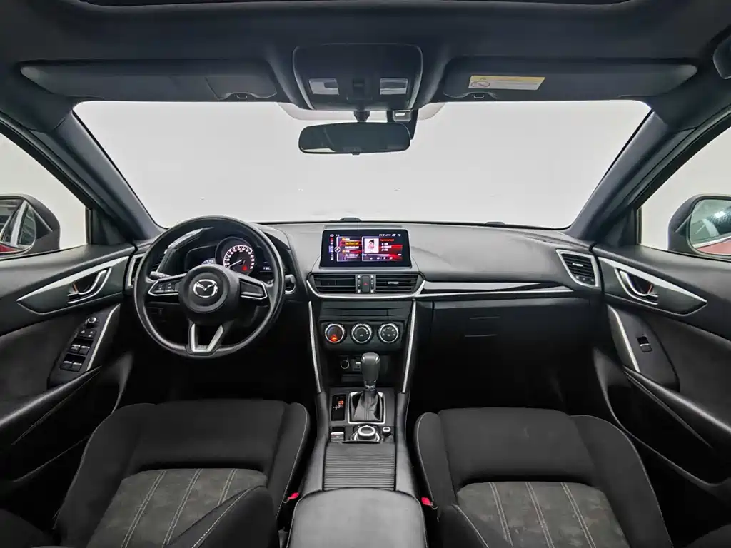 Mazda CX-4 — фото 9