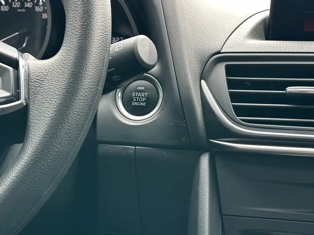 Mazda CX-4 — фото 14