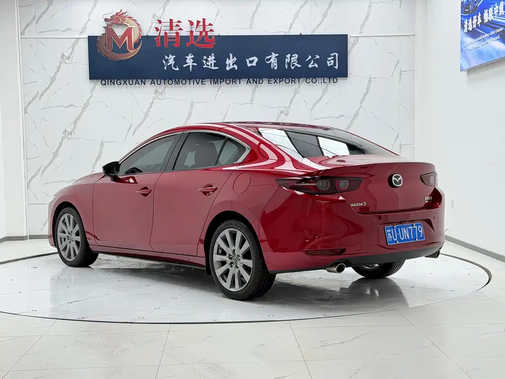 Mazda 3 Axela — фото 4