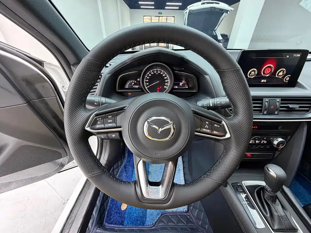 Mazda CX-4 — фото 9