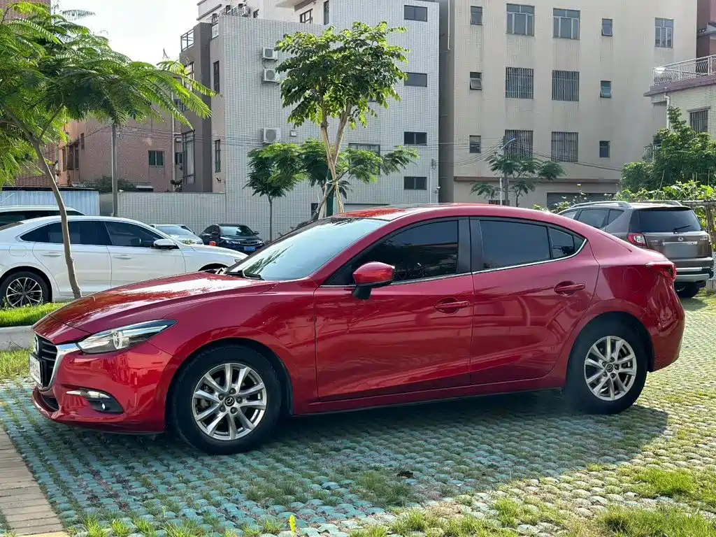 Mazda 3 Axela — фото 2