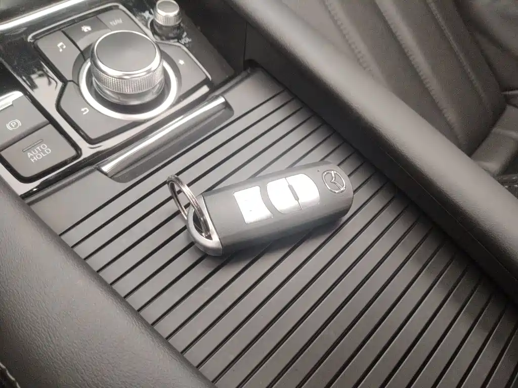 Mazda Atenza — фото 17