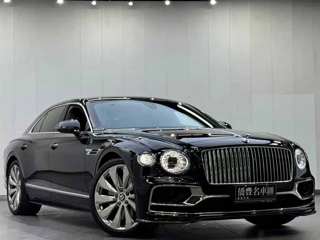 Bentley Flying Spur — фото 3