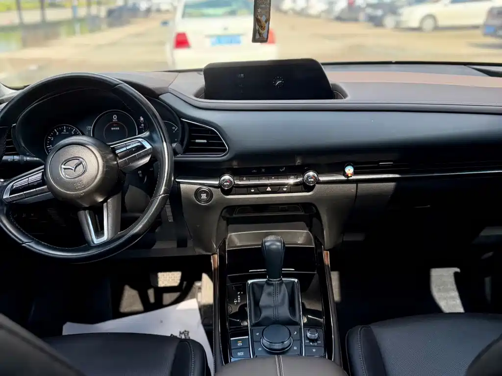 Mazda CX-30 — фото 19