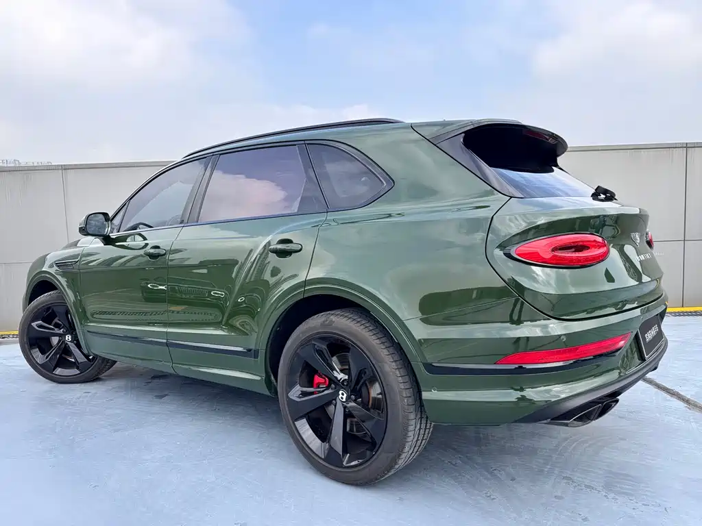 Bentley Bentayga — фото 6