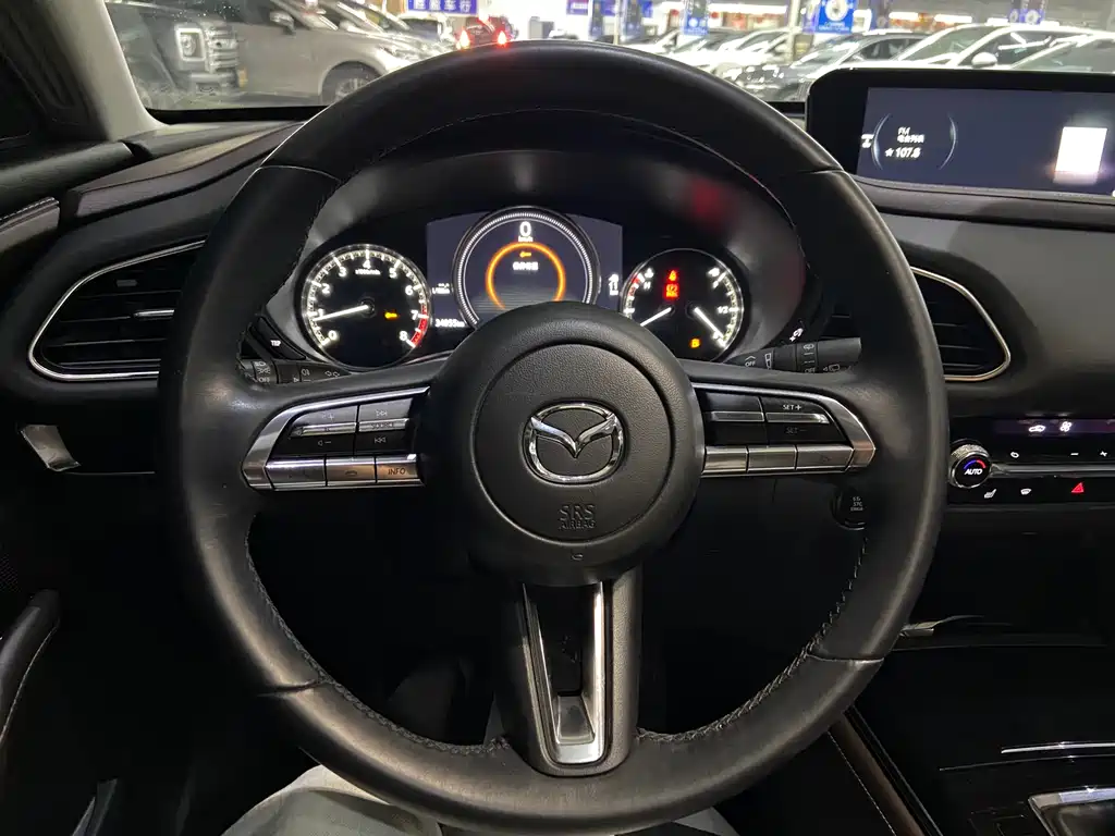 Mazda CX-30 — фото 19