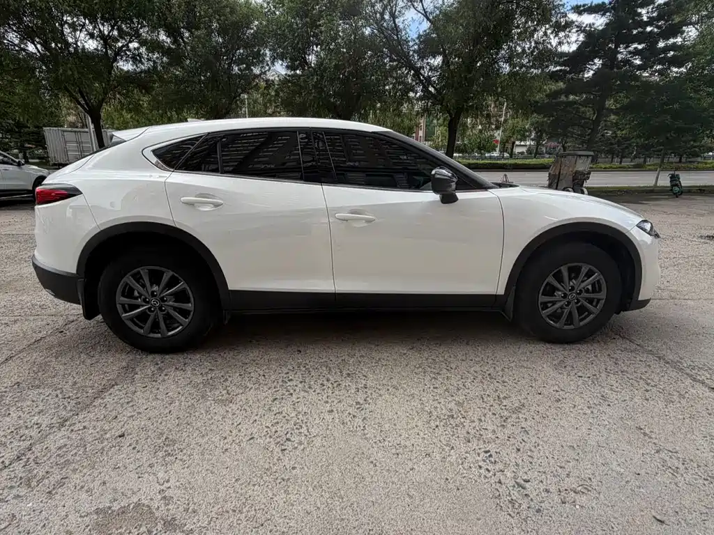 Mazda CX-4 — фото 7